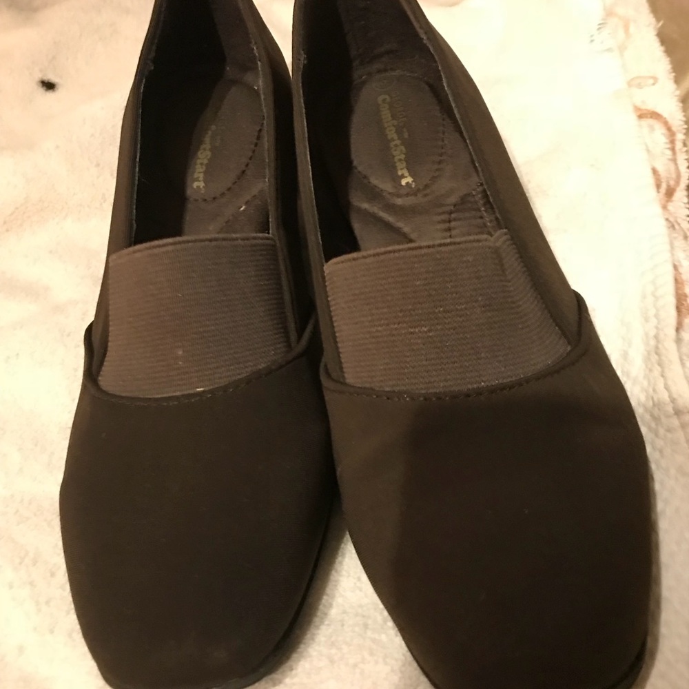 Shoes - Picture 4 of 6